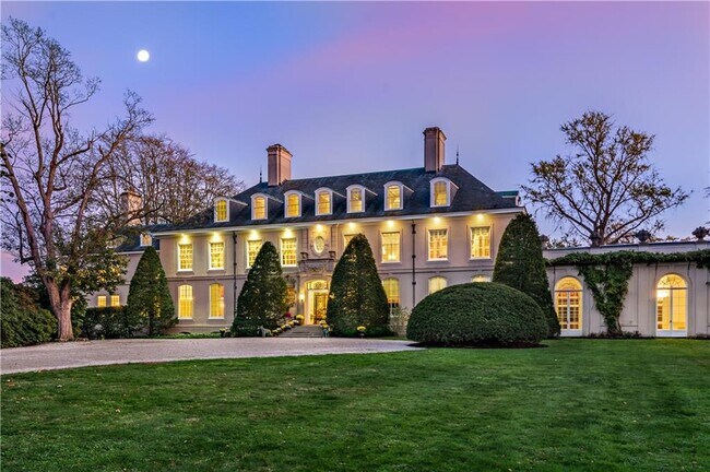 Foto del edificio - 115 Narragansett Ave