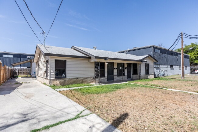 Building Photo - 129 Harald Ct