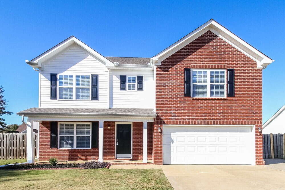 Foto principal - 2215 New Port Dr