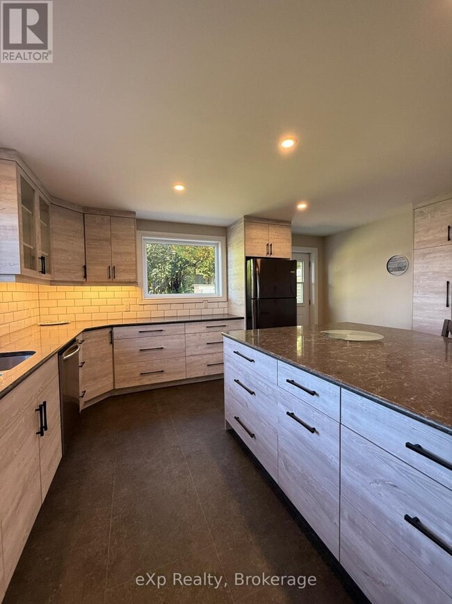 Building Photo - 502435 Grey Rd 1