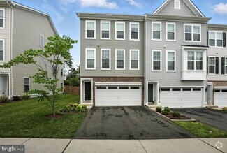 Building Photo - 8162 Agnes Ln