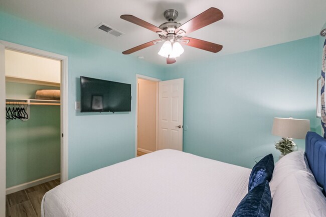 Foto del edificio - 1329 W 21st St