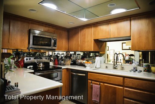 Building Photo - 909 Sutter St