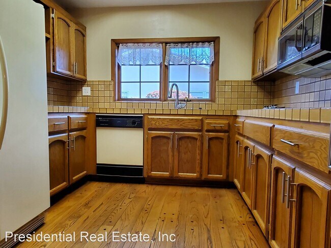 Building Photo - 3 br, 2 bath House - 1459 Newfoundland Drive