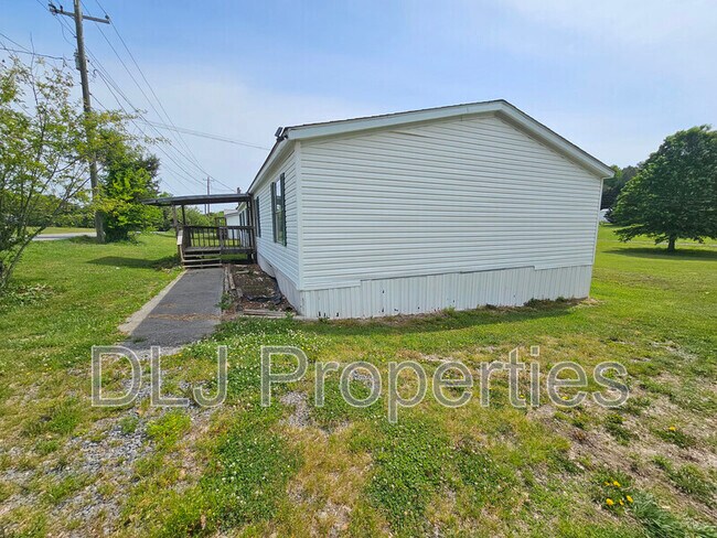 Foto del edificio - 1376 Providence Rd
