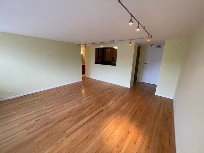 Foto del edificio - 1450 E 55th Pl