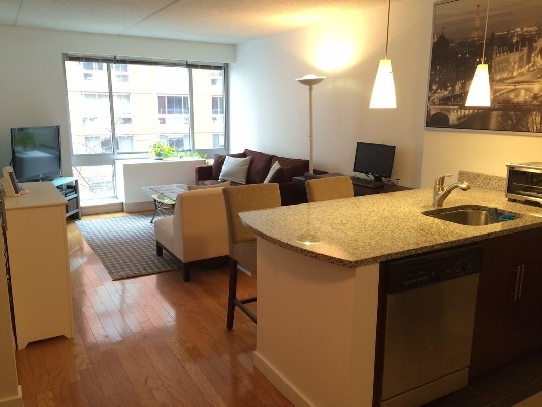 Foto principal - 565 W 23rd St