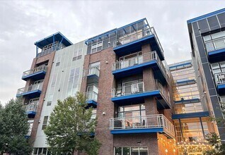 Building Photo - 1488 Madison St