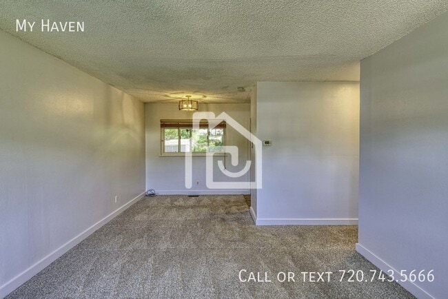 Building Photo - 2776 S Dahlia St