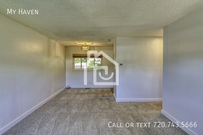 Foto del edificio - 2776 S Dahlia St