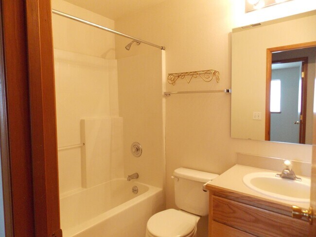 Foto del edificio - 8813 W Bonnie Ave