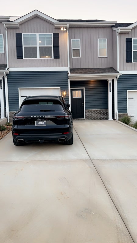 Foto principal - 3535 Bisham Wood Ln