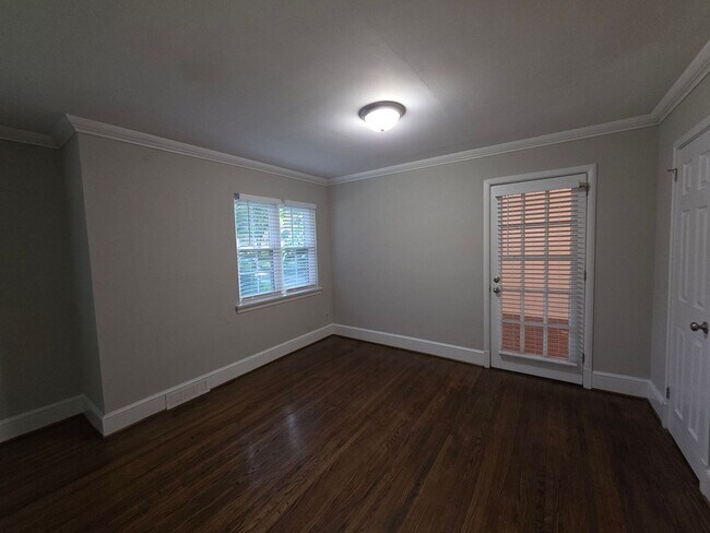 Foto del edificio - 4134 Sheridan Dr