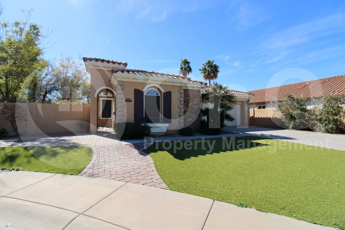 Photo - 2451 East Honeysuckle Place