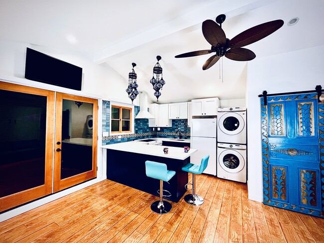 Beautiful Kitchen with Laundry - 23733 Tiara St