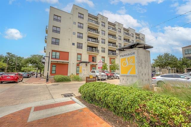 Foto del edificio - 817 Matisse Dr