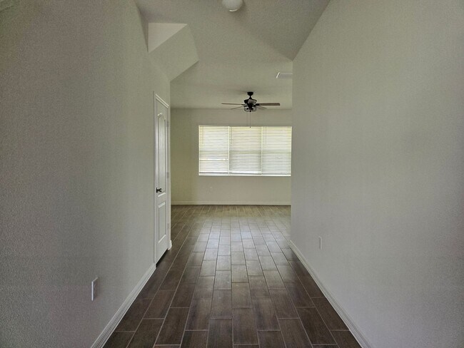Foto del edificio - 2 Story in The Sanctuary on Corner Lot