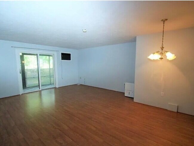 Foto del edificio - 76 Highwood Dr