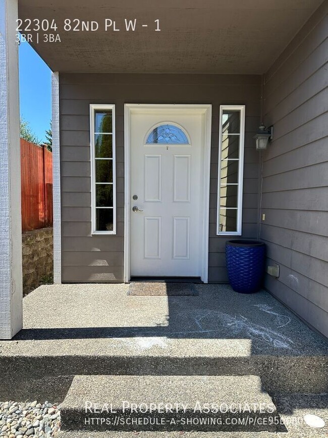 Building Photo - 22304 82nd Pl W