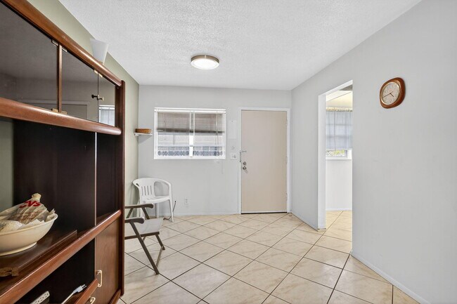 Building Photo - 2152 NE 1st Way