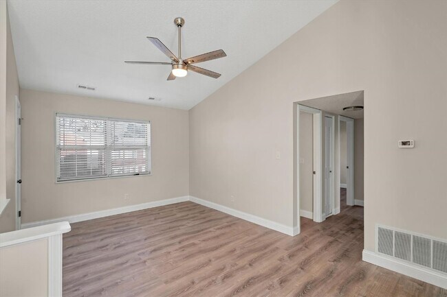 Foto del edificio - 1607 E Swan Cir