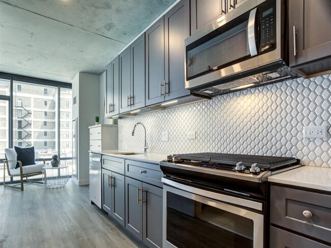 Foto del interior - (201-3045) CA Residential 450 W Belmont, LLC