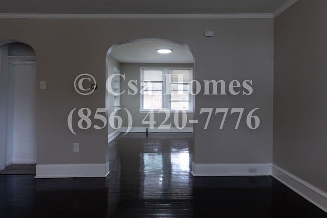 Building Photo - Newly Renovated 3 Bed/1 Bath home in Fairview!