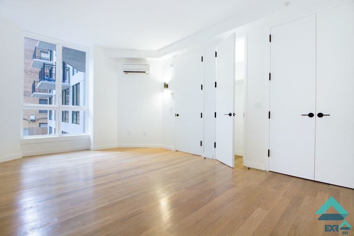 Foto principal - 1326 Ocean Ave