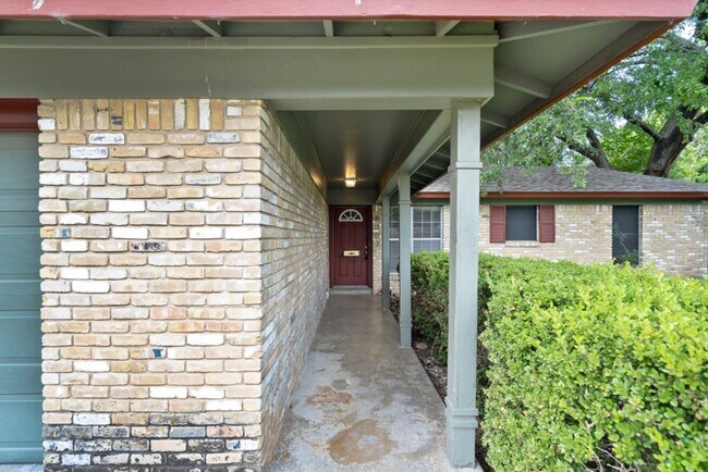 Foto del edificio - 8307 Rockwood Ln, Austin, Texas 78757