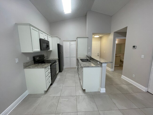 Foto del edificio - ANNUAL RENTAL - 2 BED/2BATH AT OASIS