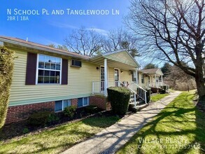 Building Photo - 307 N School Pl