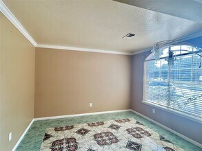 Building Photo - 12422 Glenleigh Dr