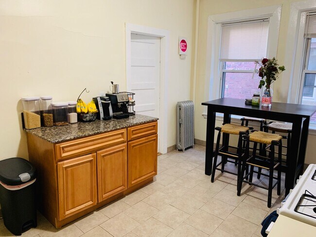 Foto del edificio - 1288 Commonwealth Ave