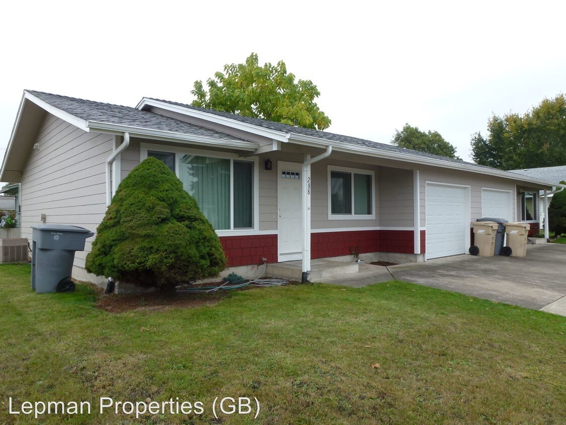 Primary Photo - 204 30th Pl SE