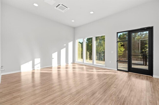 Building Photo - 4510 Terry-O Ln