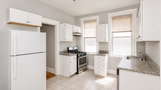 Foto del edificio - 2941 W Belmont Ave