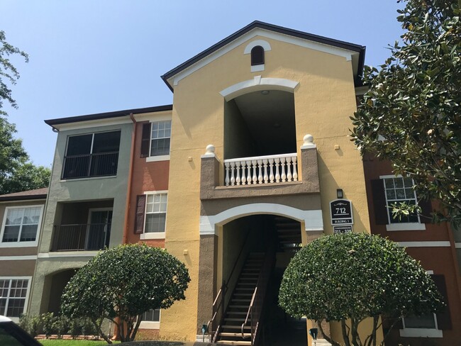 Foto del edificio - 2/2, 3rd floor condo in Waterford Lakes!