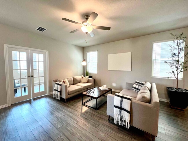 Photo - 2629 Gateway Ave House