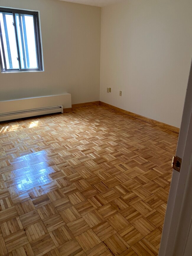 Foto del edificio - 714 Winthrop Ave