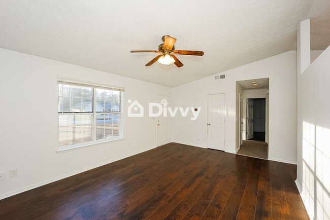 Building Photo - 10304 Briarbay Loop