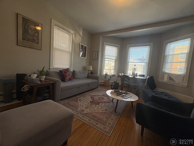 Foto del edificio - 63 Dana St