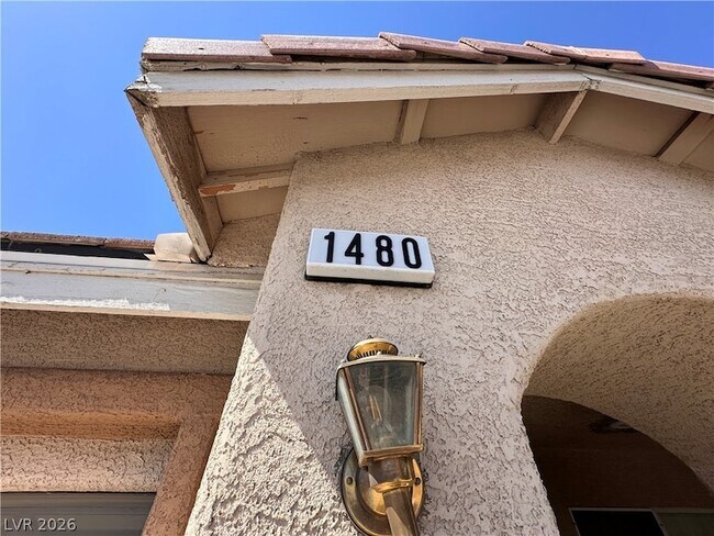 Foto del edificio - 1480 Amitola Ave