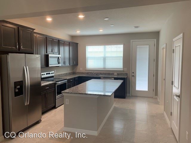 Building Photo - 3 br, 2.5 bath House - 1404 Planted Pine S...