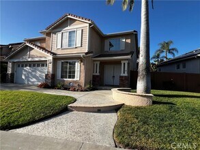 Building Photo - 19 Bronco St