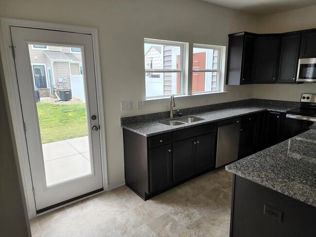 Foto del edificio - 12229 Dutch Elm Cir