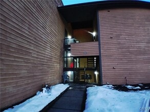 Building Photo - 494 Idlewood Blvd