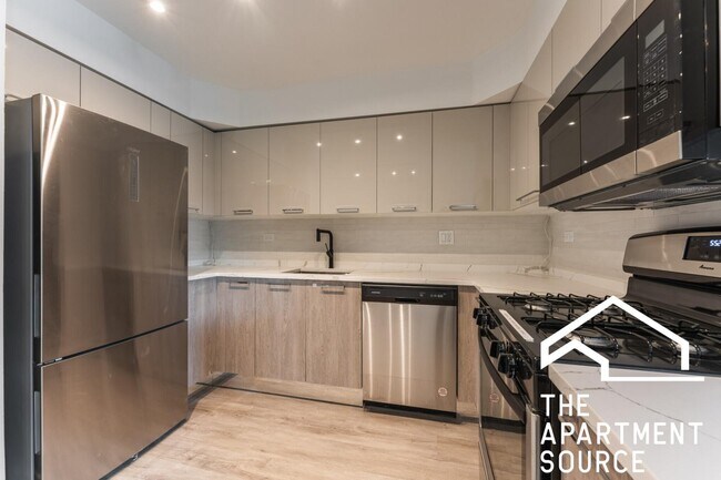 Foto del edificio - 7621 N Sheridan Rd