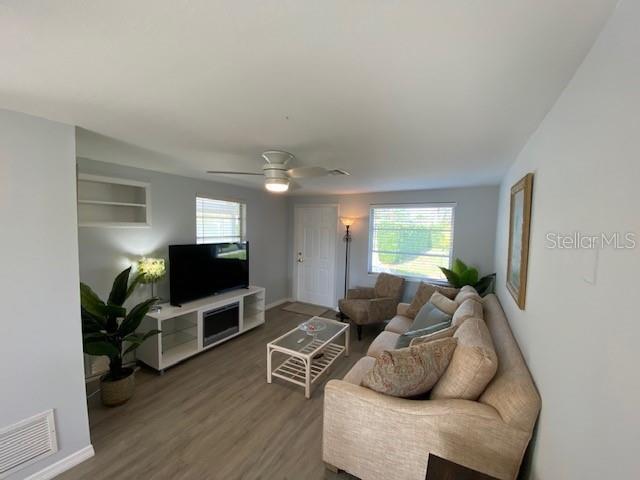 Foto del edificio - 51 Euclid Ave