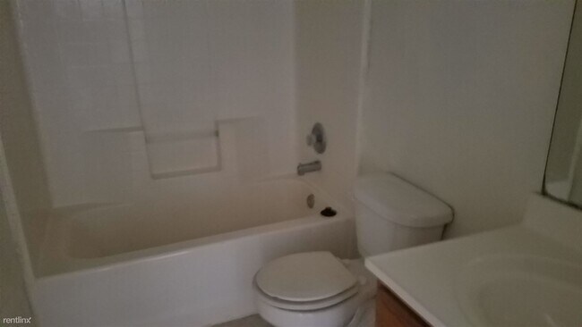 Building Photo - 2 br, 1 bath 4plex - 14340 S Durango Rd / ...