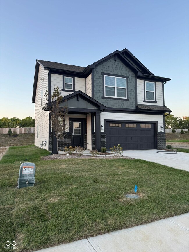 Foto del edificio - 15338 Farrington Rd